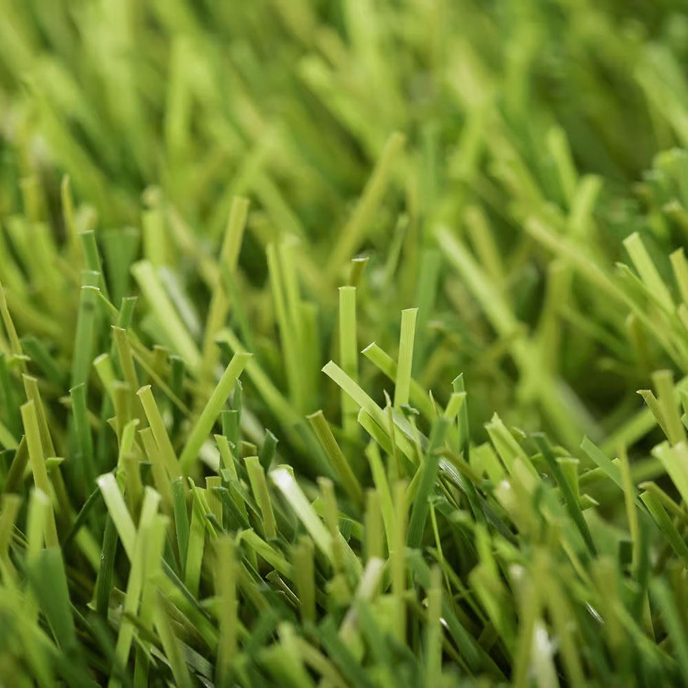Césped Artificial Absolute 50 mm altura | Marca Realturf | Detalle Fibra