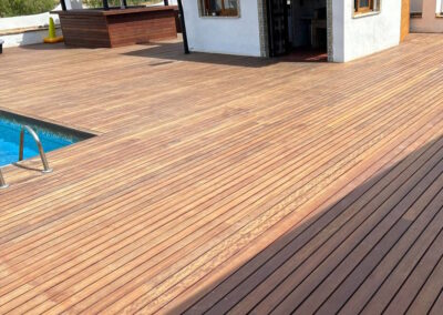 Tarima Exterior Madera Tropical Mukulungu – Familia Sapotaceae | Marca MibaWood | Ambiente Jardín